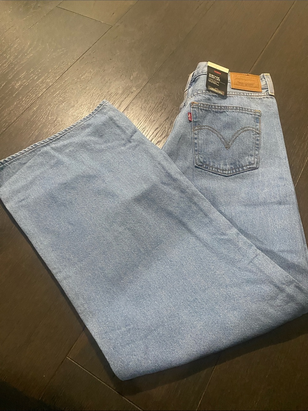 Levi's Light Wash Women’s Ribcage wide leg Jeans